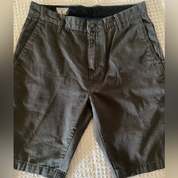 Men’s shorts - Picture 3 of 3